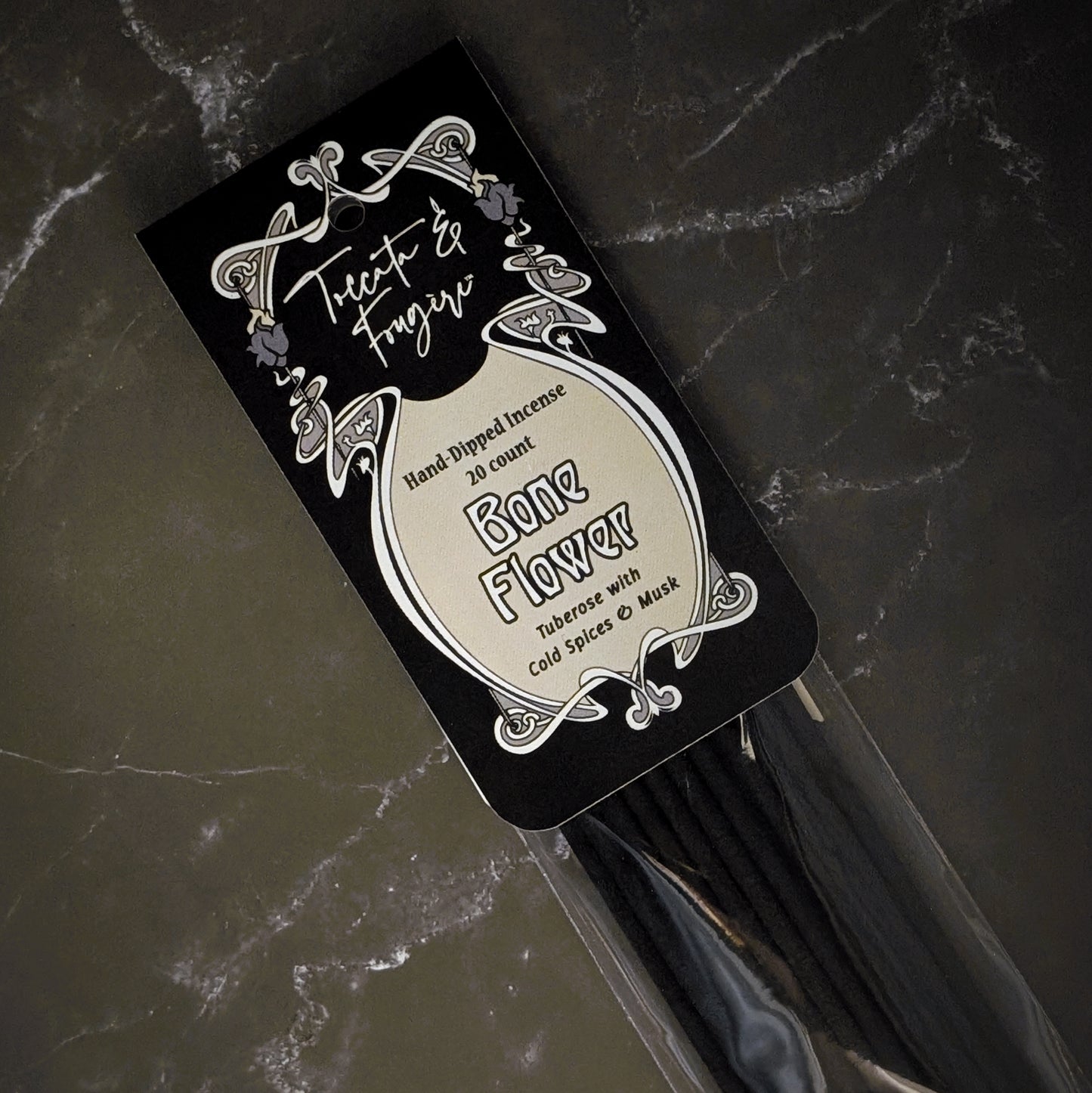Toccata & Fougère™ Bone Flower Hand-Dipped Incense